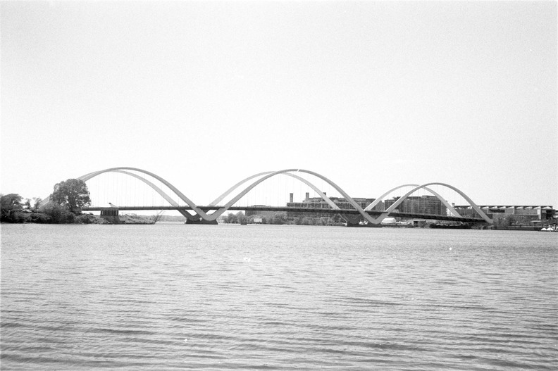 NAVAPR20618.jpg